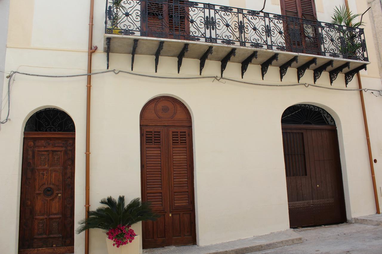 Ferienwohnung Palazzo Taormina Castellammare del Golfo Exterior foto
