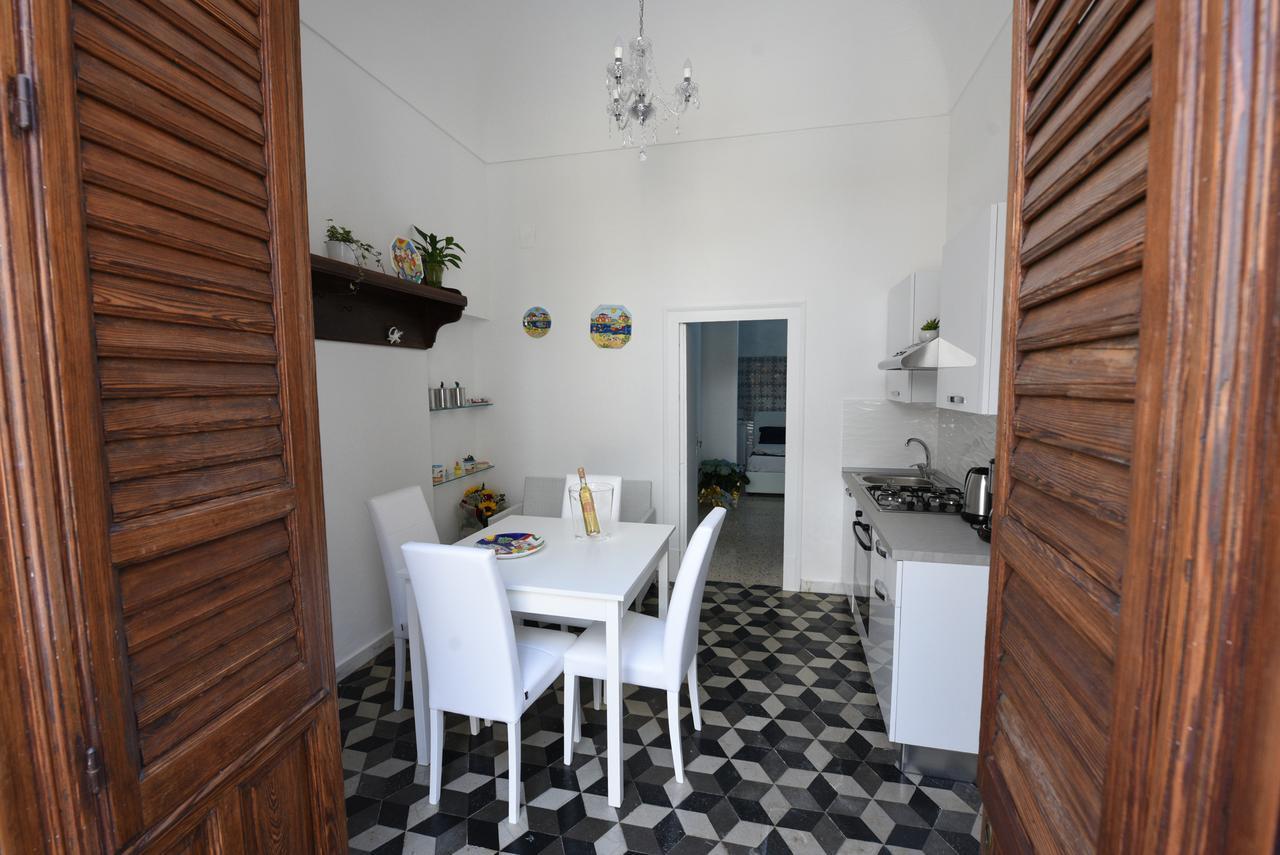Ferienwohnung Palazzo Taormina Castellammare del Golfo Exterior foto
