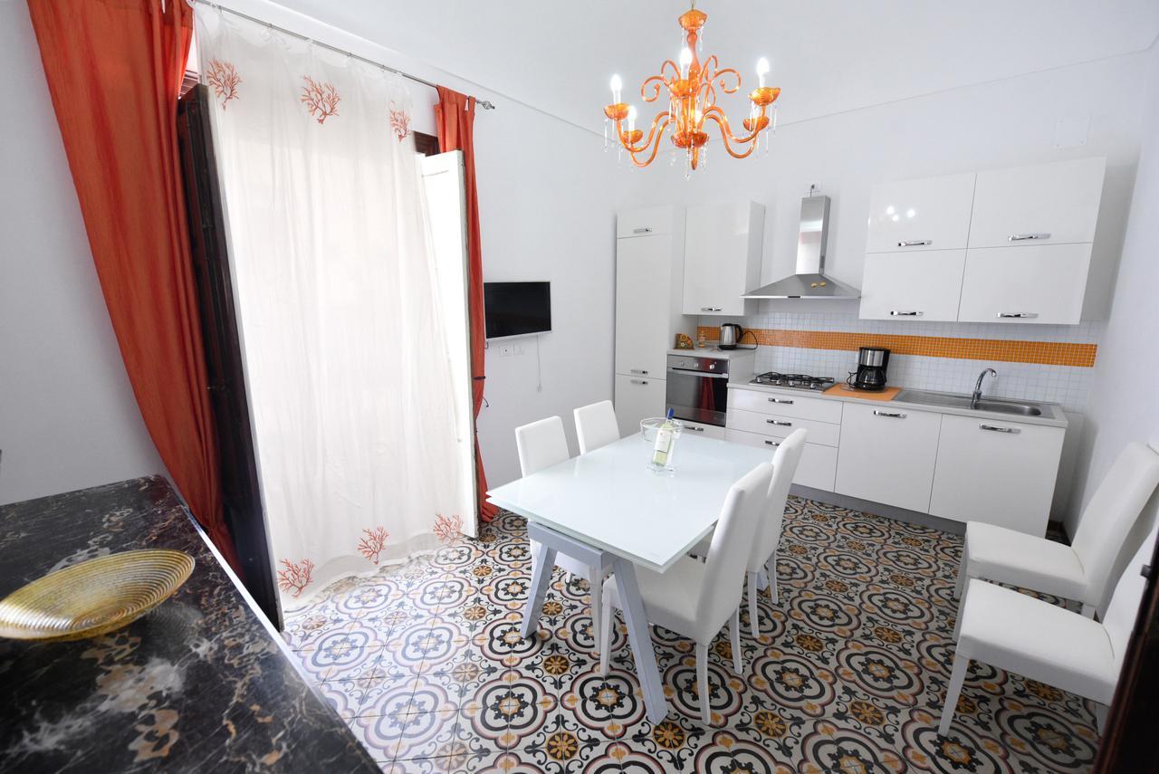 Ferienwohnung Palazzo Taormina Castellammare del Golfo Exterior foto