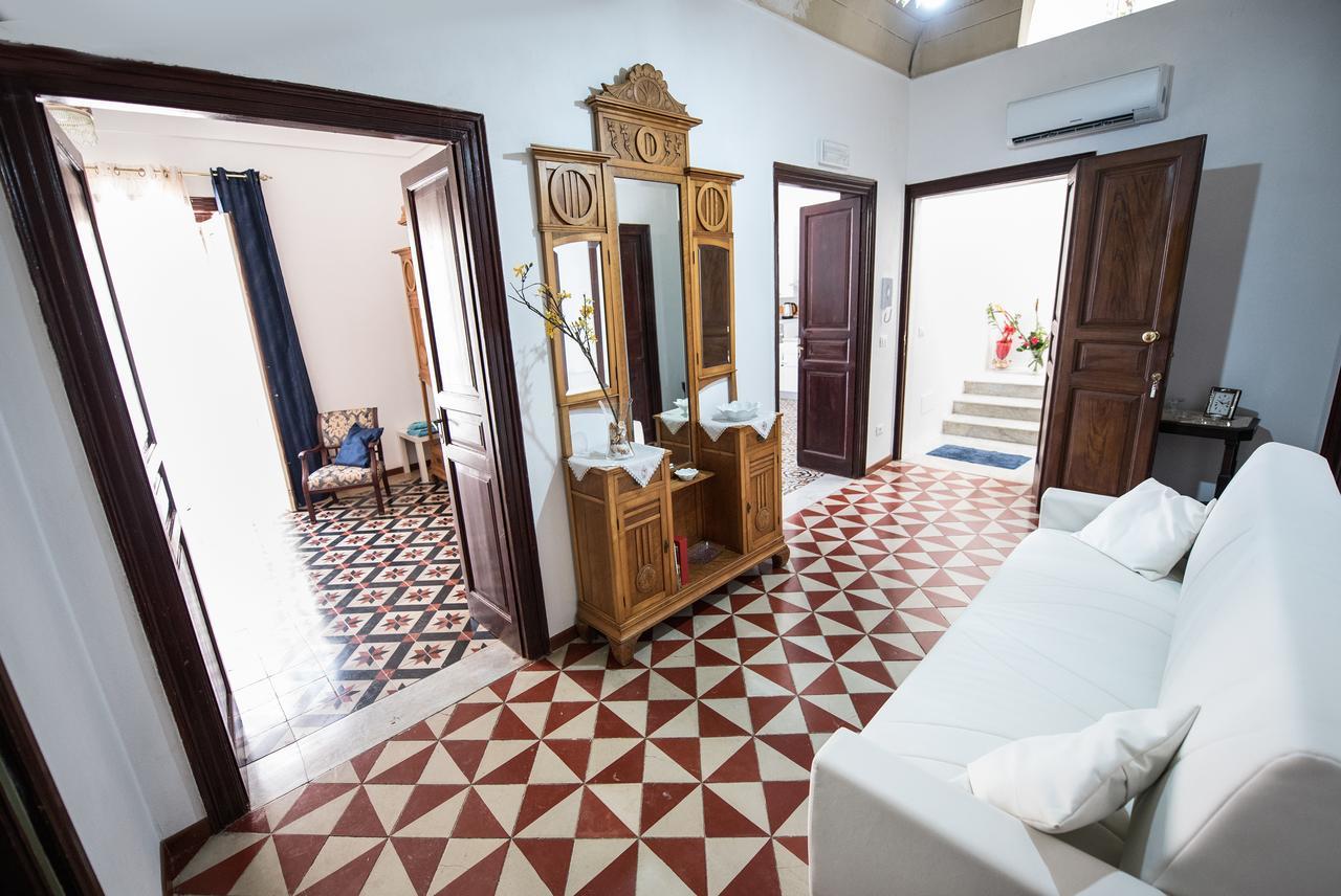 Ferienwohnung Palazzo Taormina Castellammare del Golfo Exterior foto